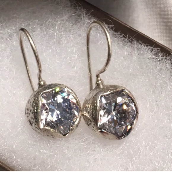 Silpada W2393 Cinema Star Cubic Zirconia Earrings - Picture 4 of 15